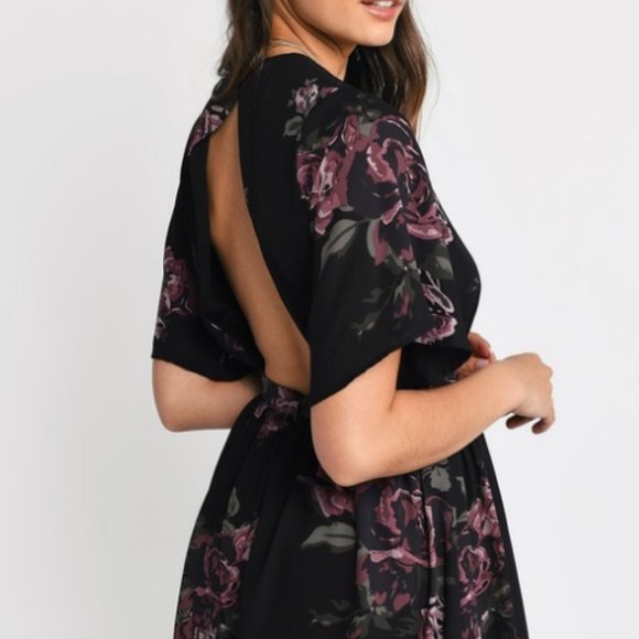 LOVELY ROSES BLACK MULTI FLORAL PRINT ROMPER TOBI - Picture 3 of 3